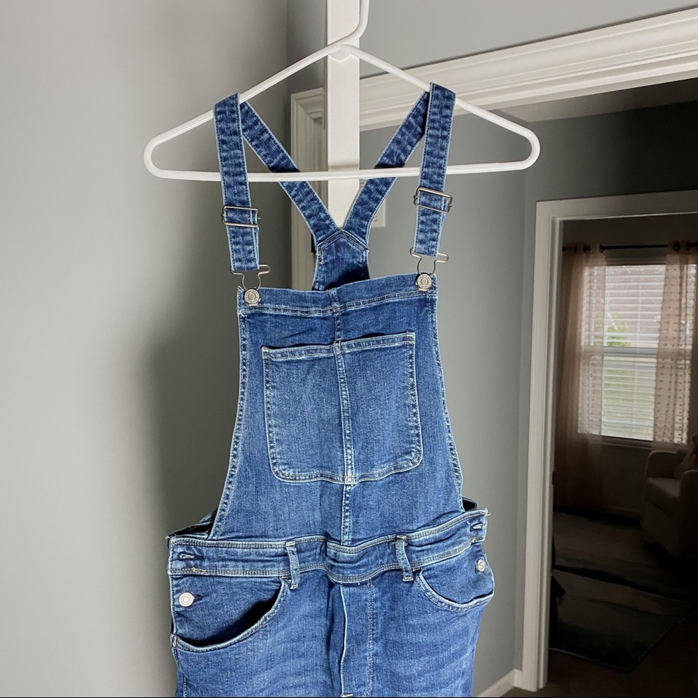 NWOT H&M Fitted Overalls